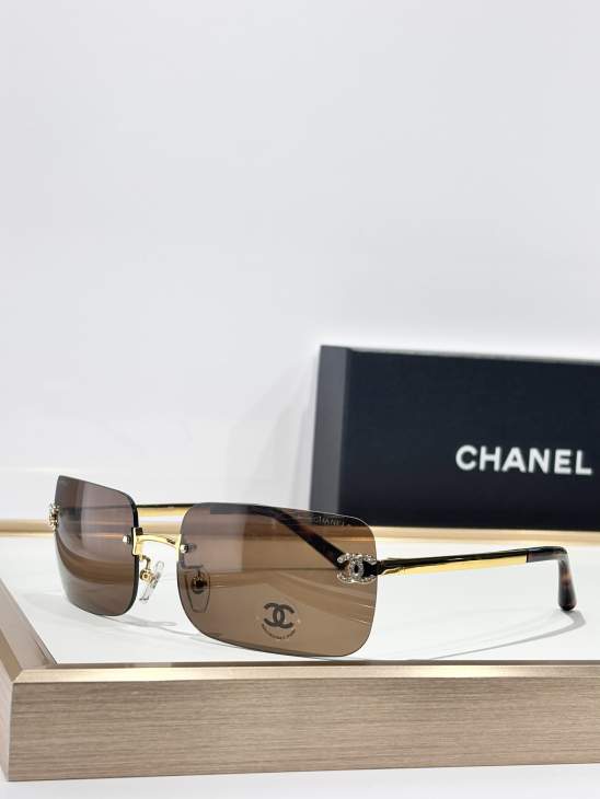 Picture of Chanel Sunglasses _SKUfw76990395fw